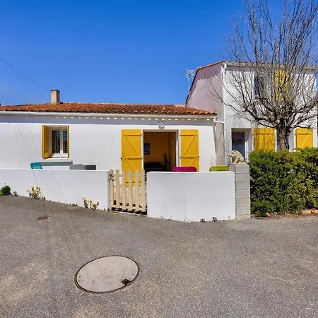 펜션 Jolie Maison Volets Jaunes Avec Terrasse Pour 7 라트슈수르메르