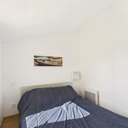 Jolie Maison Volets Jaunes Avec Terrasse Pour 7 * La Tranche-sur-Mer
