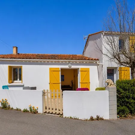 Jolie Maison Volets Jaunes Avec Terrasse Pour 7 Dom wakacyjny *