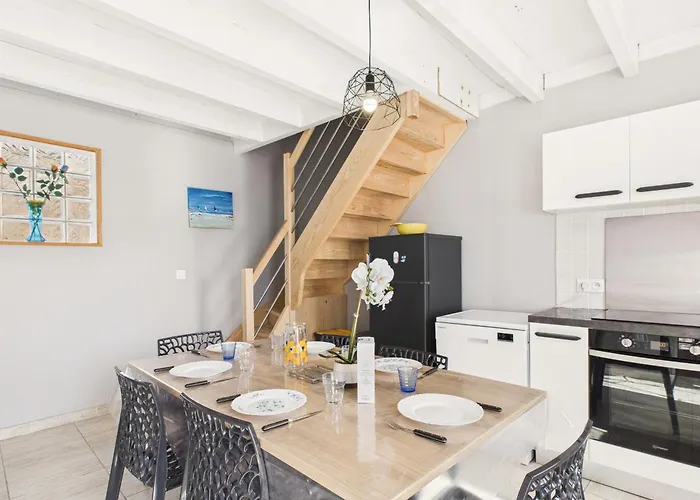 Sur Mer, Maison Spacieuse Pour 7 *